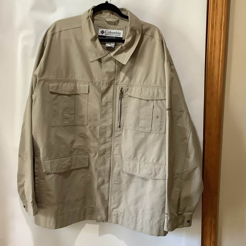 Columbia Men's Light Brown Field & Range Jacket